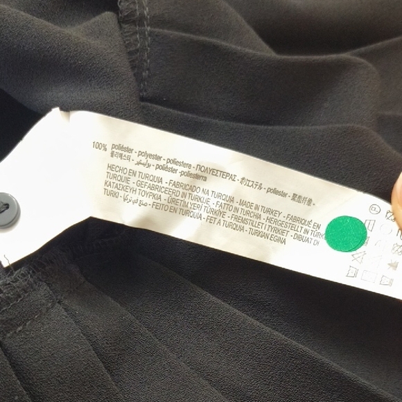 Zara Classic Black Top - Picture 12 of 14